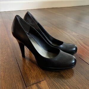Classic Black Round Toe Pumps